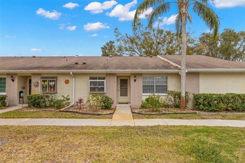 2 bedroom Villa at 1084 Dunrobin Drive #D, Highland Lakes Villas On The Green, Palm Harbor — photo 3