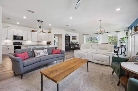 1636 Wilson Prairie Circle, Groveland FL - photo 17 of 60