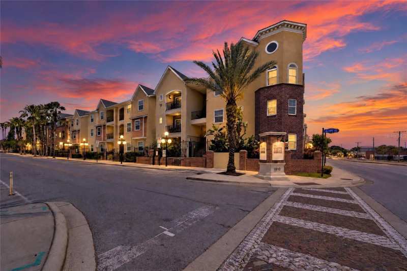 1 bedroom Condominium at 2010 E Palm Avenue #14217, The Quarter At Ybor, Tampa — photo 1