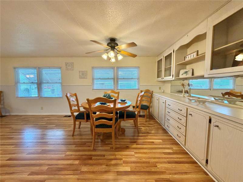 2 bedroom Mobile Home at 115 Gardenia Way, Hawthorne At Leesburg A Coop, Leesburg — photo 5