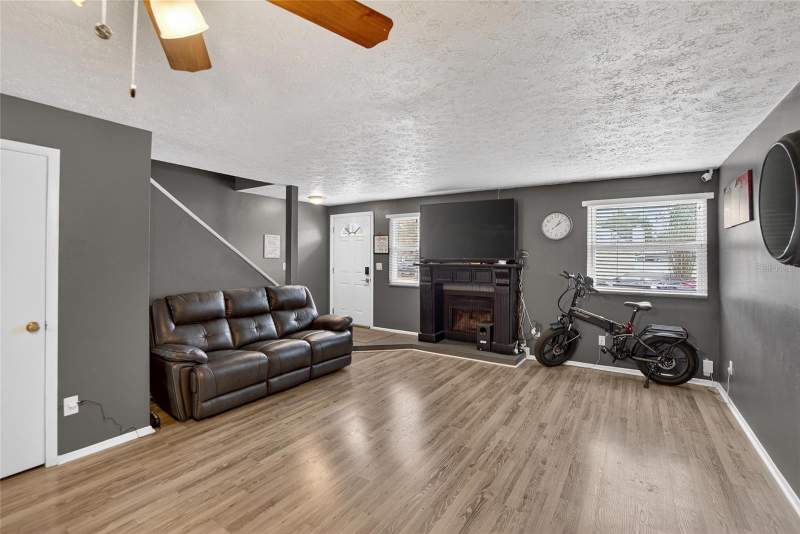 3 bedroom Townhouse at 6424 Rockpointe Drive, Rockpointe Patio Homes, Tampa — photo 4