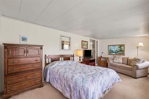 37249 Hammond Drive, Zephyrhills FL - photo 12 of 23