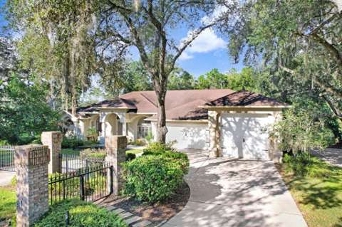 8705 Crescent Forest Boulevard, home for sale in New Port Richey 34654