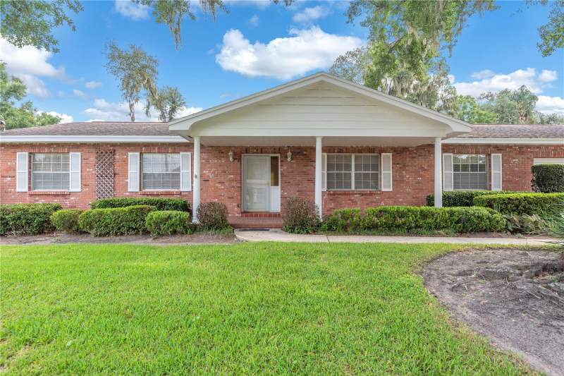 3 bedroom Single Family Residence at 110 Ashbrook Drive, Crestwood Estates Unit 2, Brandon — photo 3