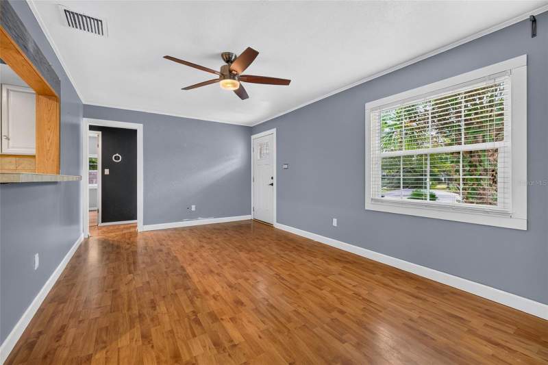 3 bedroom Single Family Residence at 3201 11th Avenue, Floral Villa Estates, St Petersburg — photo 3