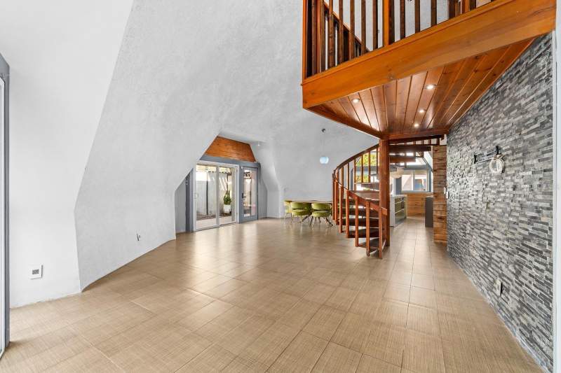3 bedroom Single Family Residence at 3900 41st Street, Broadwater Bayview Estate, St Petersburg — photo 4