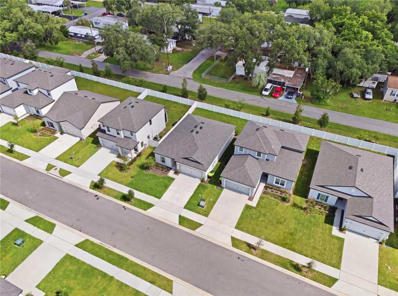 3 bedroom Single Family Residence at 13470 Leaping Water Way, Tula Parc-Ph 1, Astatula — photo 1
