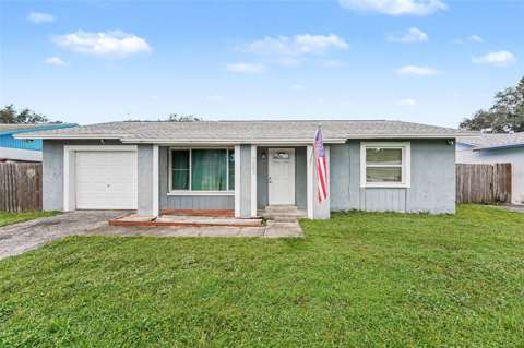 7991 Aberdeen Circle, pool for sale in Largo