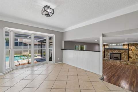 7111 Gateway Court, Tampa FL - photo 14 of 69