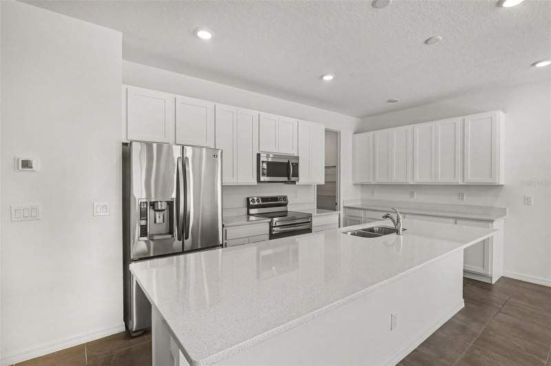 3 bedroom Single Family Residence at 1034 Alabaster Way, Hampton Oaks, Deltona — photo 3