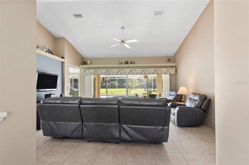 3 bedroom Single Family Residence at 17269 Raintree Road, Meadowbrook Estates, Lutz — photo 5