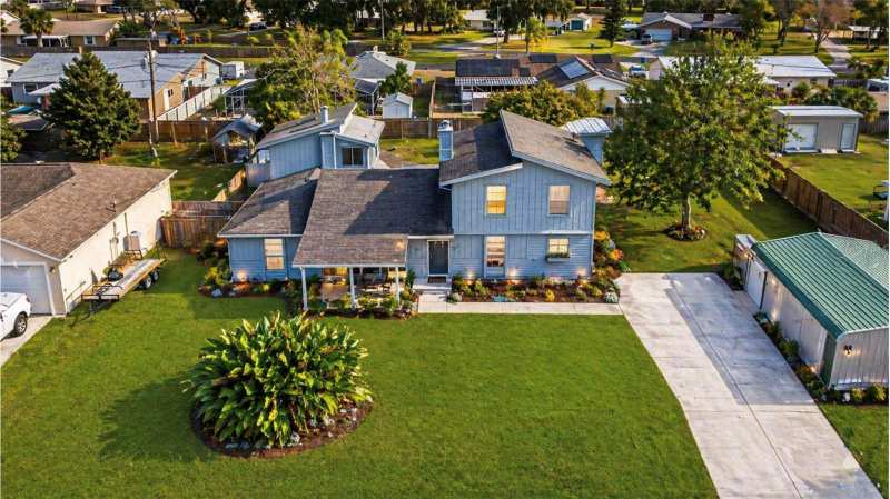 7 bedroom Single Family Residence at 2519 Fern Palm Drive, Florida Shores 01, Edgewater — photo 1