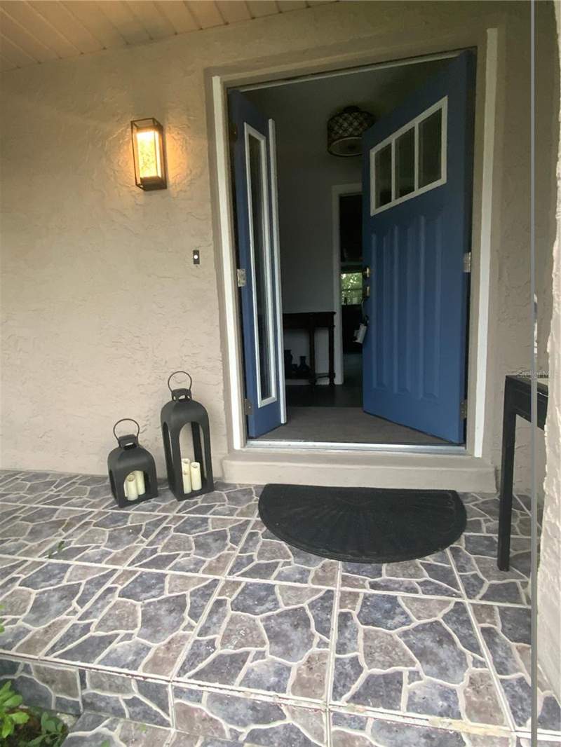 4 bedroom Single Family Residence at 2228 King Charles Court, Winter Woods Unit 03, Winter Park — photo 2
