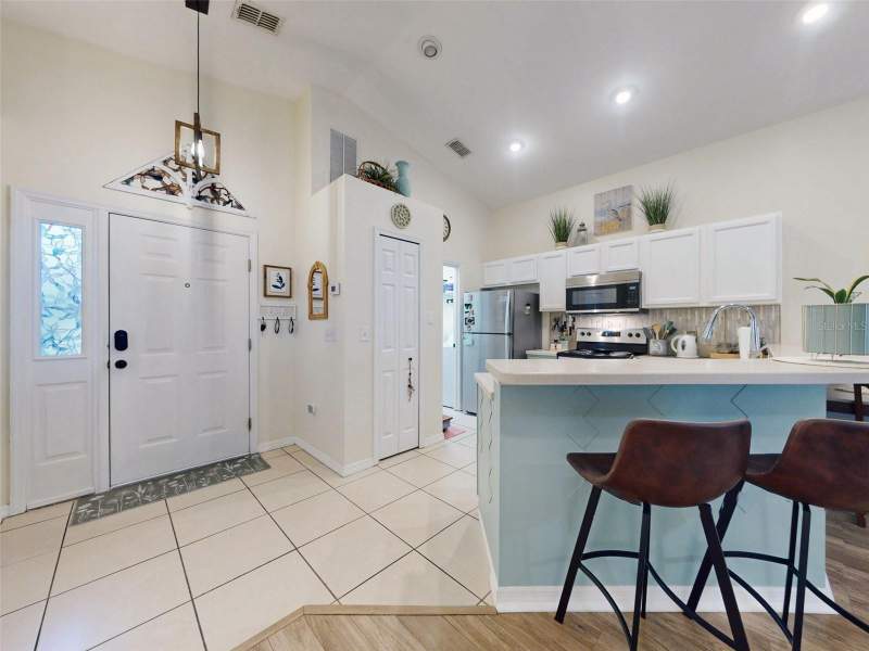 2 bedroom Condominium at 242 Pine Bluff Avenue #242, Beresford Manor Homes Units 01 & 02, Deland — photo 3