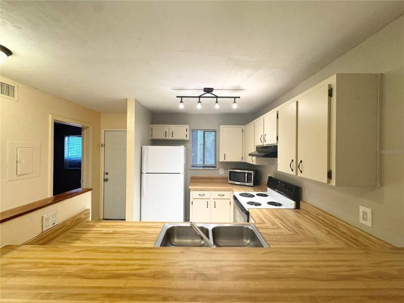 2 bedroom Condominium at 109 SE 16th Avenue #Q101, Treehouse Village, Gainesville — photo 5