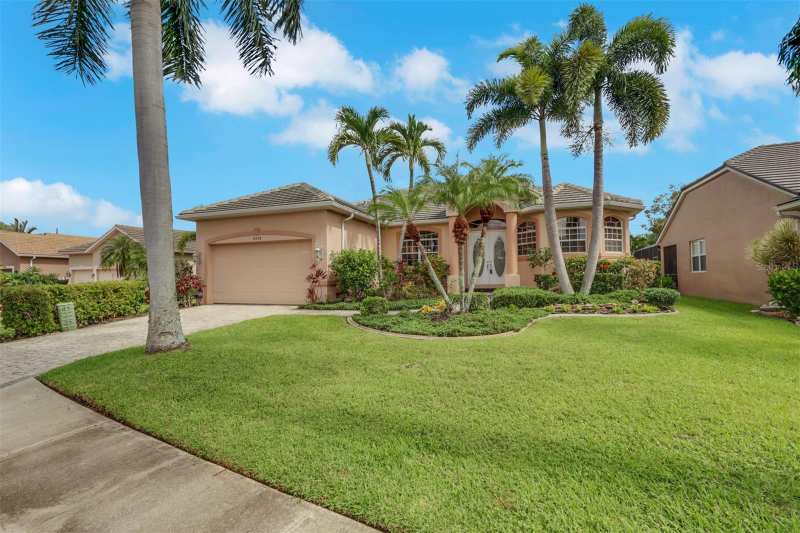 3 bedroom Single Family Residence at 8596 Southwind Bay Circle, Southwind Sub, Fort Myers — photo 1