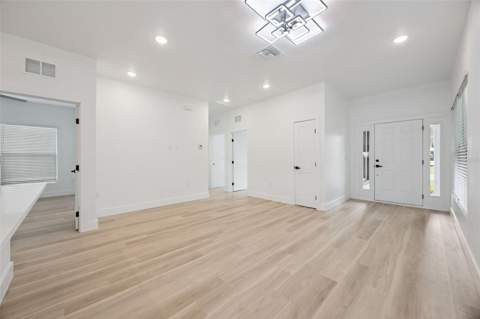 521 W Herriott Avenue, Oakland FL - photo 6 of 6