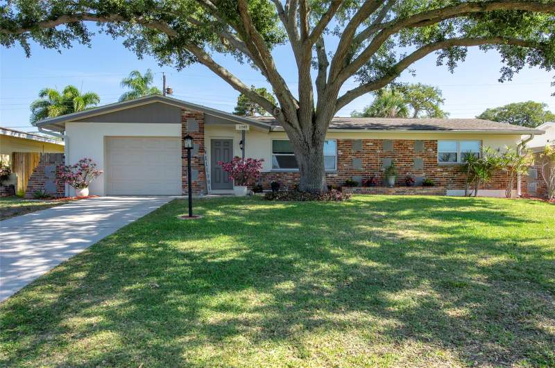 Ridgewood Lakes Davenport