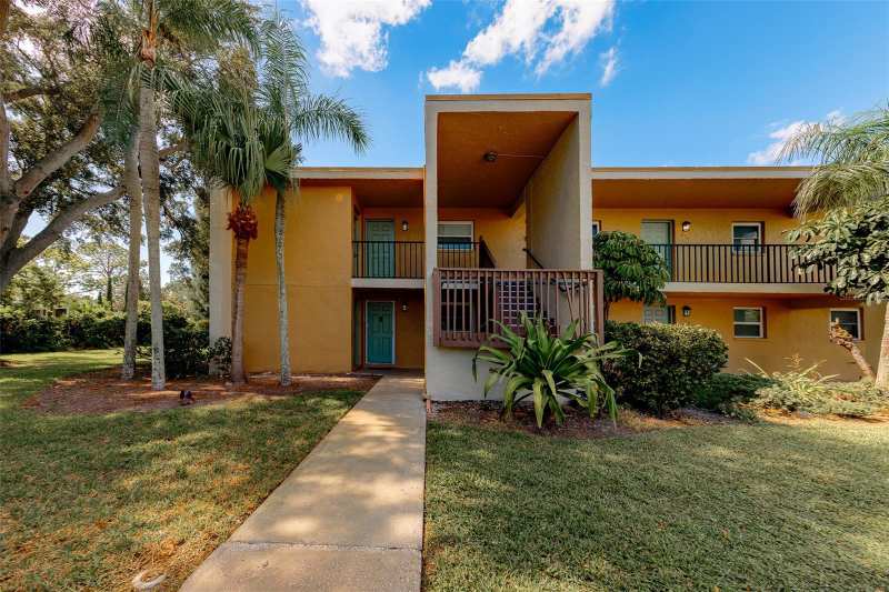 2 bedroom Condominium at 12300 Park Boulevard #113, Oakhurst Garden Apts Condo, Seminole — photo 1
