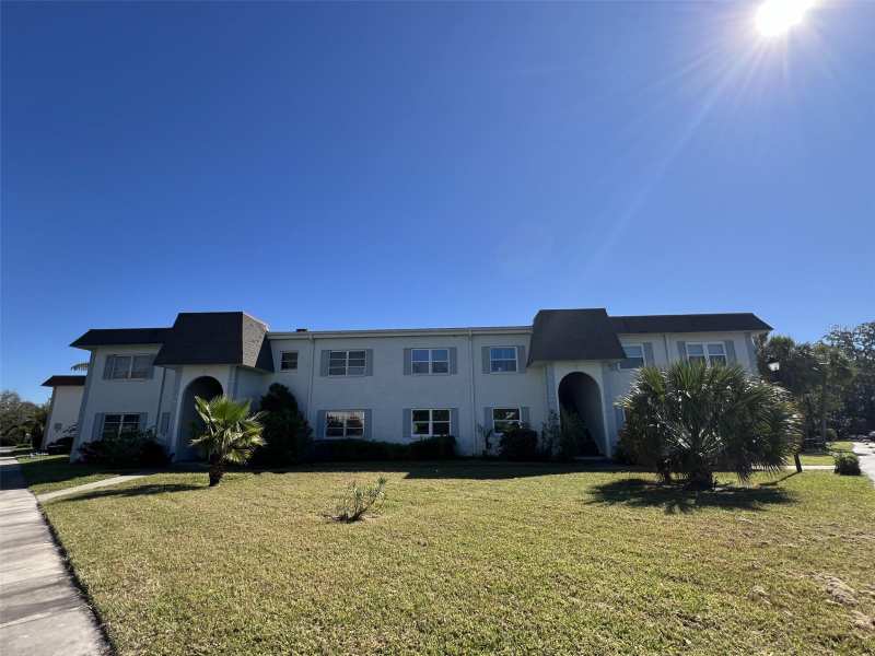 2 bedroom Condominium at 387 S McMullen Booth Road #14, Tradewinds Condo, Clearwater — photo 1