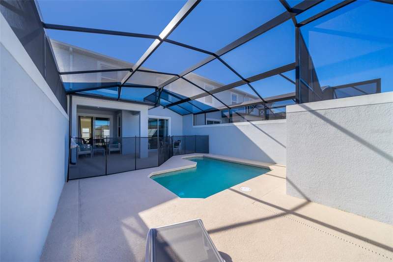 4 bedroom Townhouse at 4381 Quote Street, Cove At Storey Lake III, Kissimmee — photo 3