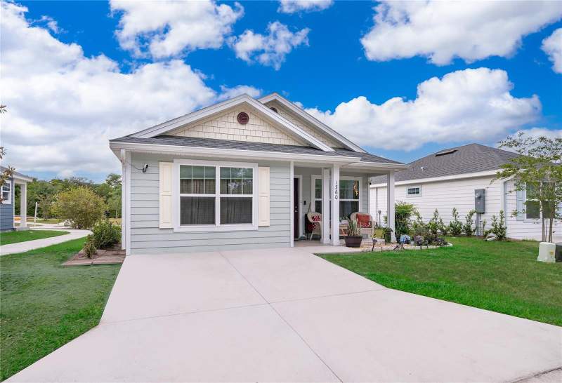 2 bedroom Single Family Residence at 1360 Cottage Circle, Na, Tavares — photo 2