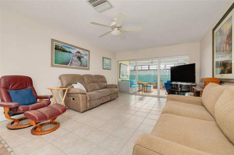2476 Laurelwood Drive #C, Clearwater FL - photo 8 of 22