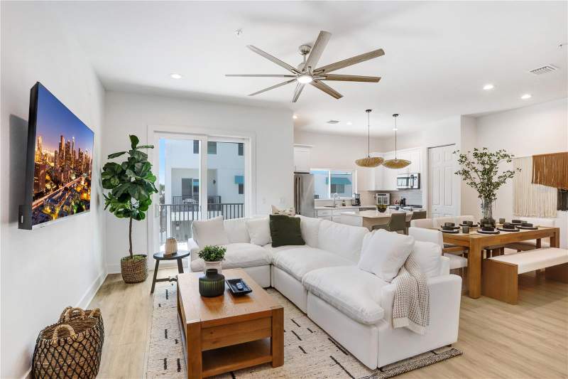 5 bedroom Condominium at 15405 Gulf Boulevard #B4, Azul Twnhms Condo, St Petersburg — photo 3