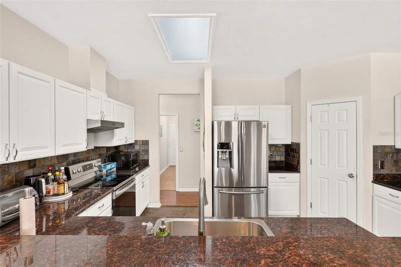 4 bedroom Single Family Residence at 8391 SW 75th Road, Longleaf Unit 1 Ph 3, Gainesville — photo 4