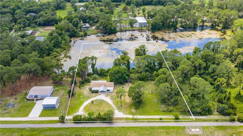 3 bedroom Manufactured Home at 1055 Acee Drive, Spanish Mission Heights Un 3, New Smyrna Beach — photo 1