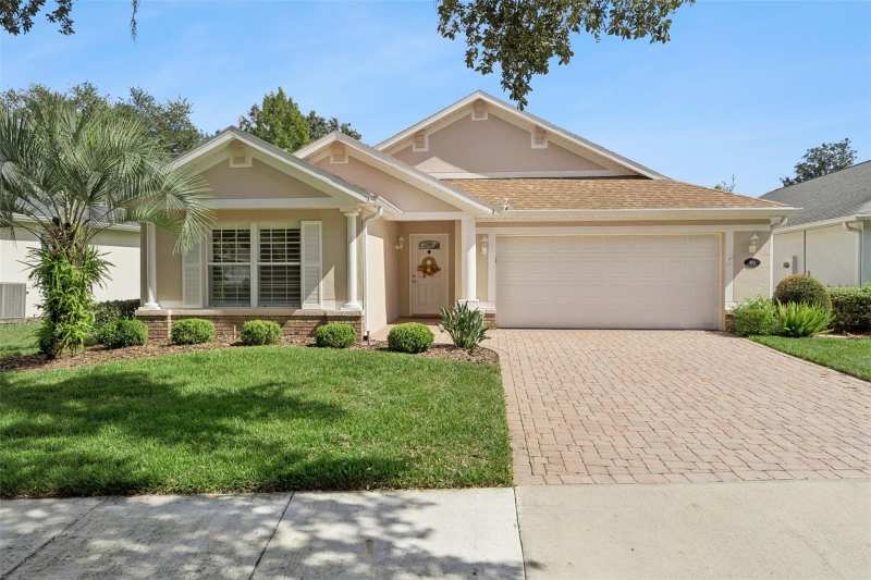 3 bedroom Single Family Residence at 103 Apremont Court, Victoria Park Northeast Increment One, Deland — photo 1