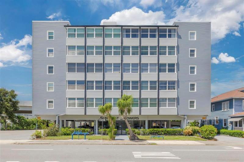 Suncoast Towers Apartments Co-Op