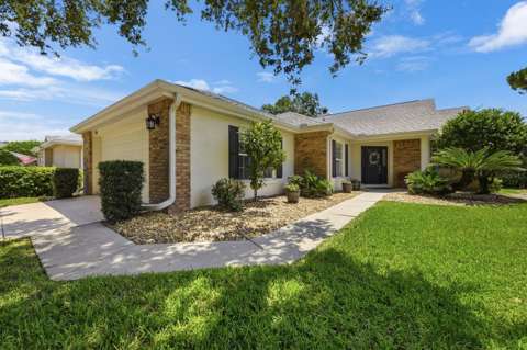 1750 Stafford Springs Boulevard, golf community for sale in Mount Dora