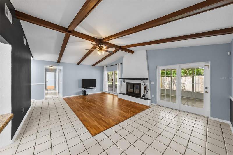 4 bedroom Single Family Residence at 7002 APPLEWOOD COURT, TOWNN COUNTRY PARK UNIT 33, TAMPA — photo 4
