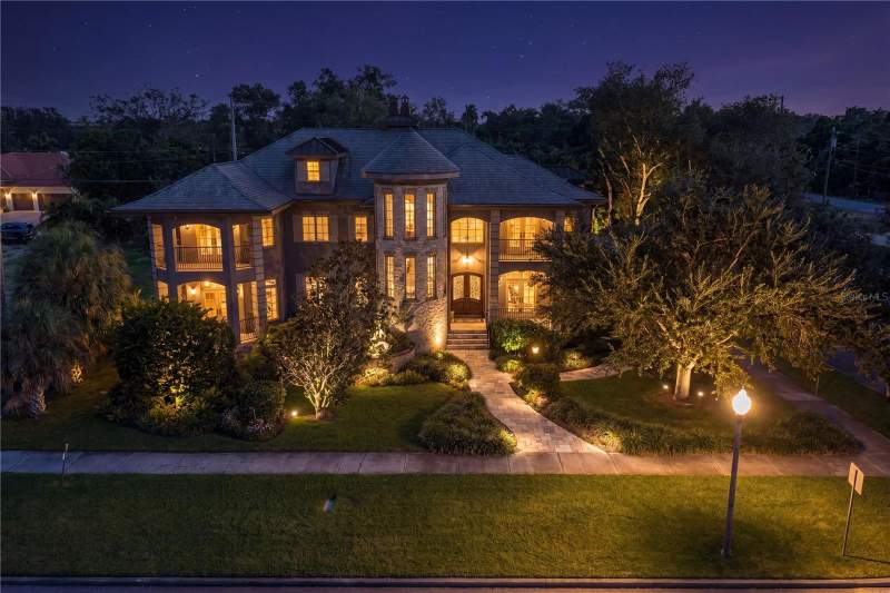 4 bedroom Single Family Residence at 401 Snell Isle Boulevard, Snell Isle Brightwaters Rep Pts Of Sec 1 & 2, St Petersburg — photo 3