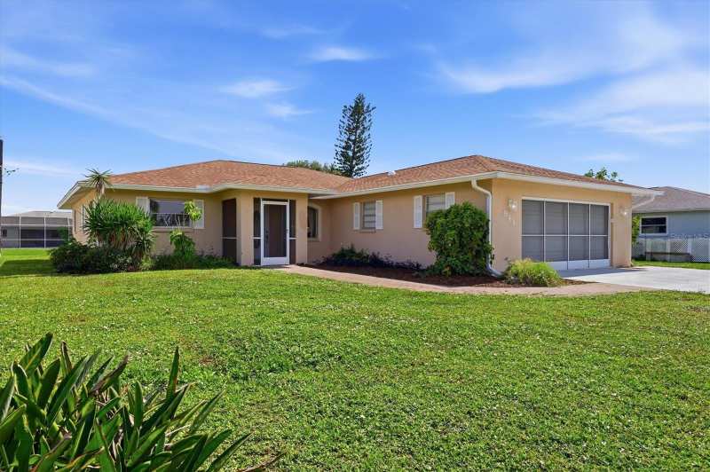 3 bedroom Single Family Residence at 941 Gasparilla Boulevard, Bay Vista Blvd, Englewood — photo 1