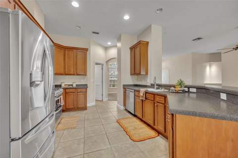 8923 Bridgeport Bay Circle, Mount Dora FL - photo 16 of 50