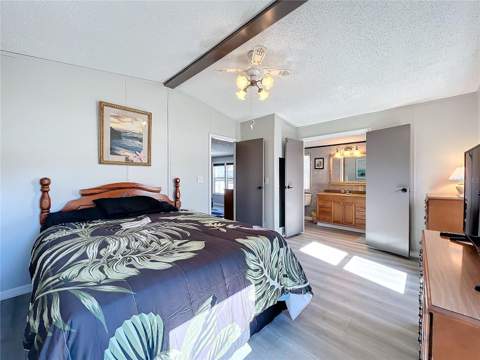 13426 Palm Drive, Astatula FL - photo 16 of 38