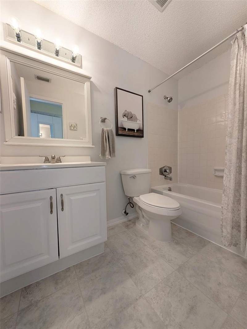 1 bedroom Condominium at 4215 E Bay Drive #1701G, Woodside Village Condo, Clearwater — photo 4