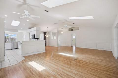 25904 Newcombe Circle, Leesburg FL - photo 10 of 86