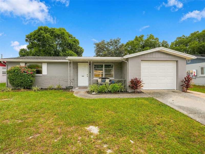 2 bedroom Single Family Residence at 9850 Richwood Lane, The Lakes, Port Richey — photo 1
