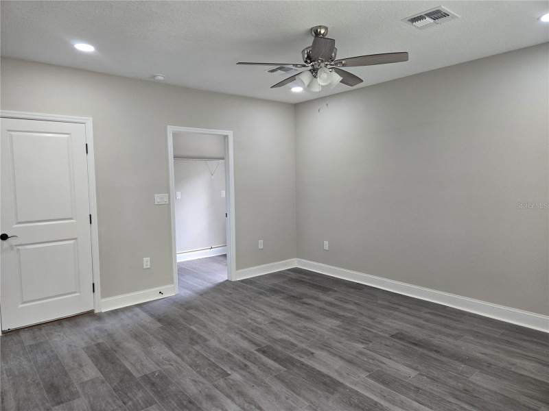 4 bedroom Single Family Residence at 701 E Linebaugh Avenue, North Side Homes, Tampa — photo 5