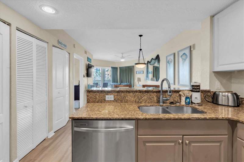 2 bedroom Condo - Hotel at 12000 Gulf Boulevard #207N, Sunset Vistas Condo Hotel On The Gulf, Treasure Island — photo 5