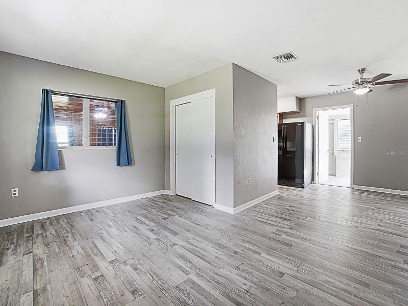 3 bedroom Single Family Residence at 2014 Helms Avenue, Lakewood Park, Leesburg — photo 3