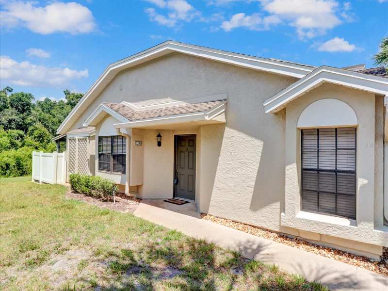 3 bedroom Condominium at 5100 Burchette Road #3200, Faircrest III A Condo, Tampa — photo 1