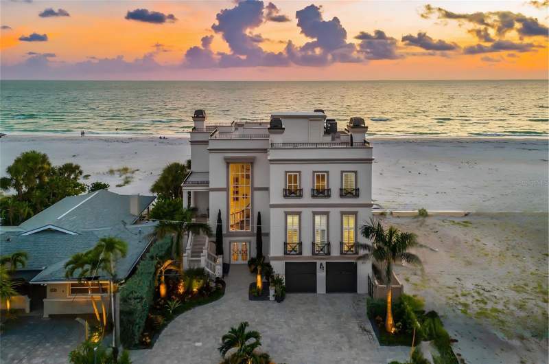 3 bedroom Single Family Residence at 810 Eldorado Avenue, Mandalay Sub, Clearwater Beach — photo 2