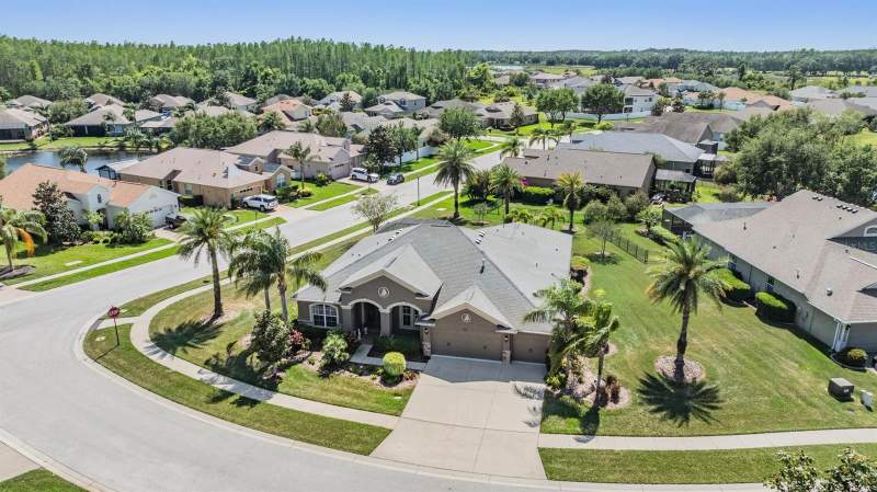 4 bedroom Single Family Residence at 8721 Crystal Creek Court, Lakeshore Ranch Ph I, Land O Lakes — photo 4