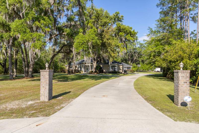 5 bedroom Single Family Residence at 163 NW Amber Court, Cobblestone, Lake City — photo 4