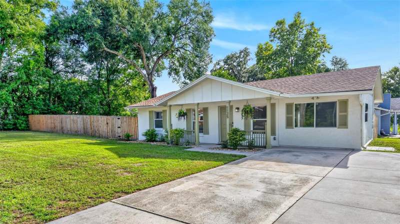 3 bedroom Single Family Residence at 1125 N Tremain Street, Mount Dora, Mount Dora — photo 4