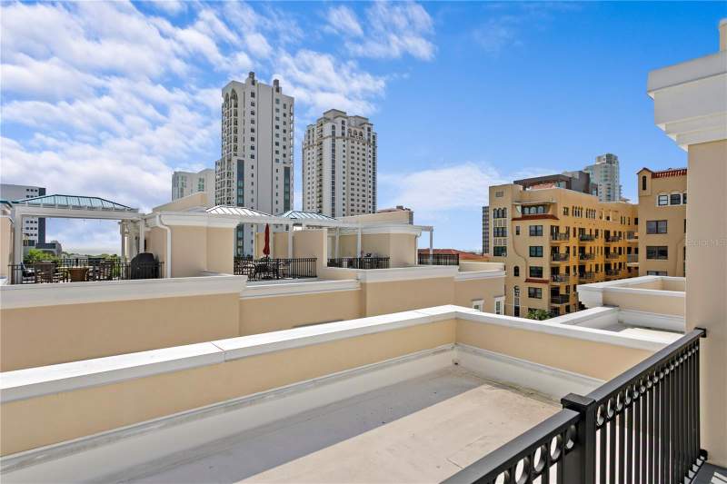 3 bedroom Townhouse at 412 REGENT LANE, REGENT LANE, ST PETERSBURG — photo 4